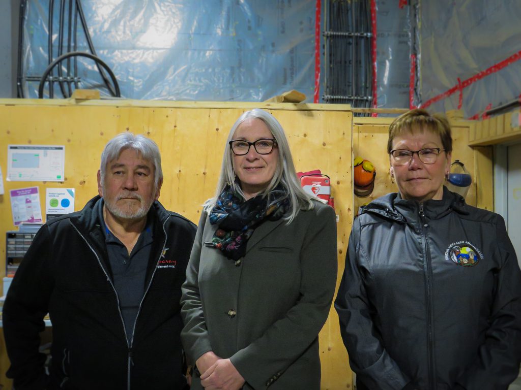Chief Paul Gladu, Minister Patty Hajdu, and Councillor Tracy Gibson